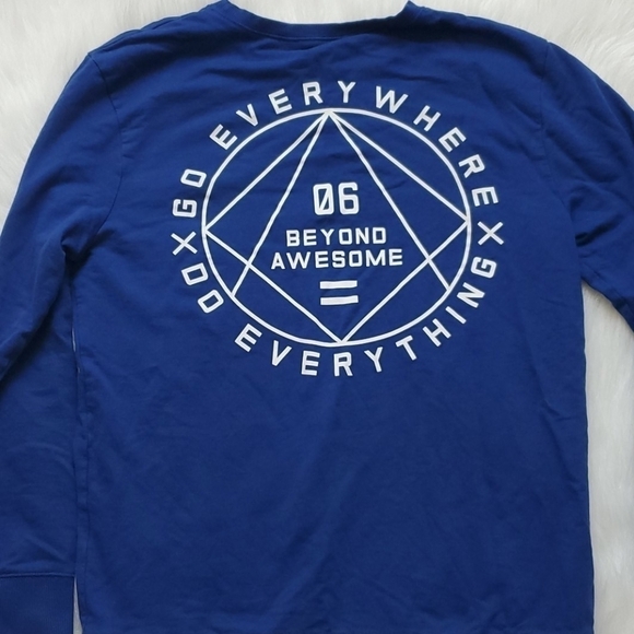 𝅺H&M Boys Light Top/Sweatshirt - Picture 4 of 4